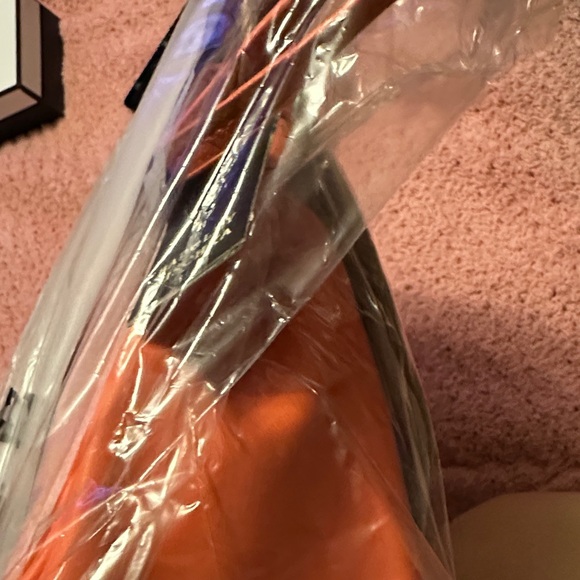 Badgley Mischka Vegan Leather Coral Women's Bag - Picture 4 of 4